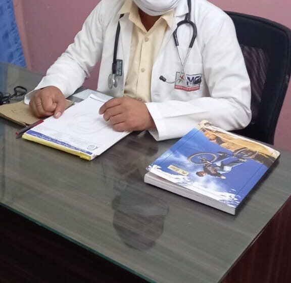 थम नहीं रहा कोरोना का रफ्तार, खुद को संक्रमण से कैसे बचाएं बता रहें हैं डॉक्टर प्रदीप कुमार