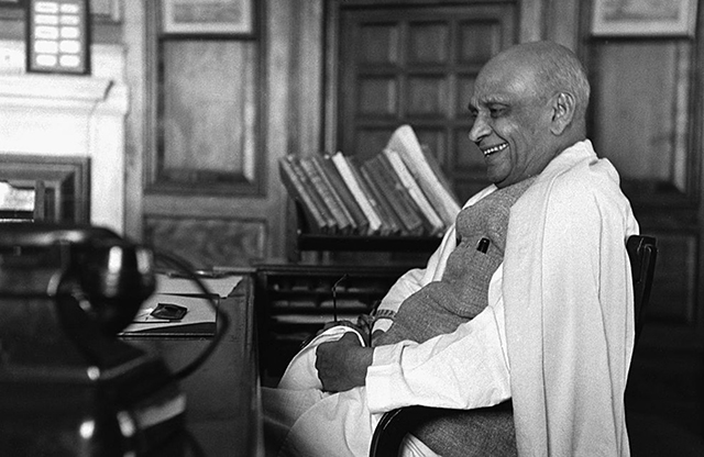 वो शख्सियत जिन्होंने रखी थी आधुनिक भारत की नींव, लौहपुरुष सरदार वल्लभ भाई पटेल को हिंदुस्तान कर रहा है याद