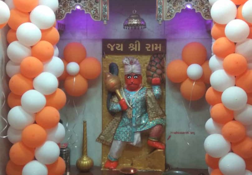 હિંમતનગરના મંદિરોમાં હનુમાન જયંતિની ધામધૂમથી શાંતિપૂર્ણ રીતે ઉજવણી થઇ