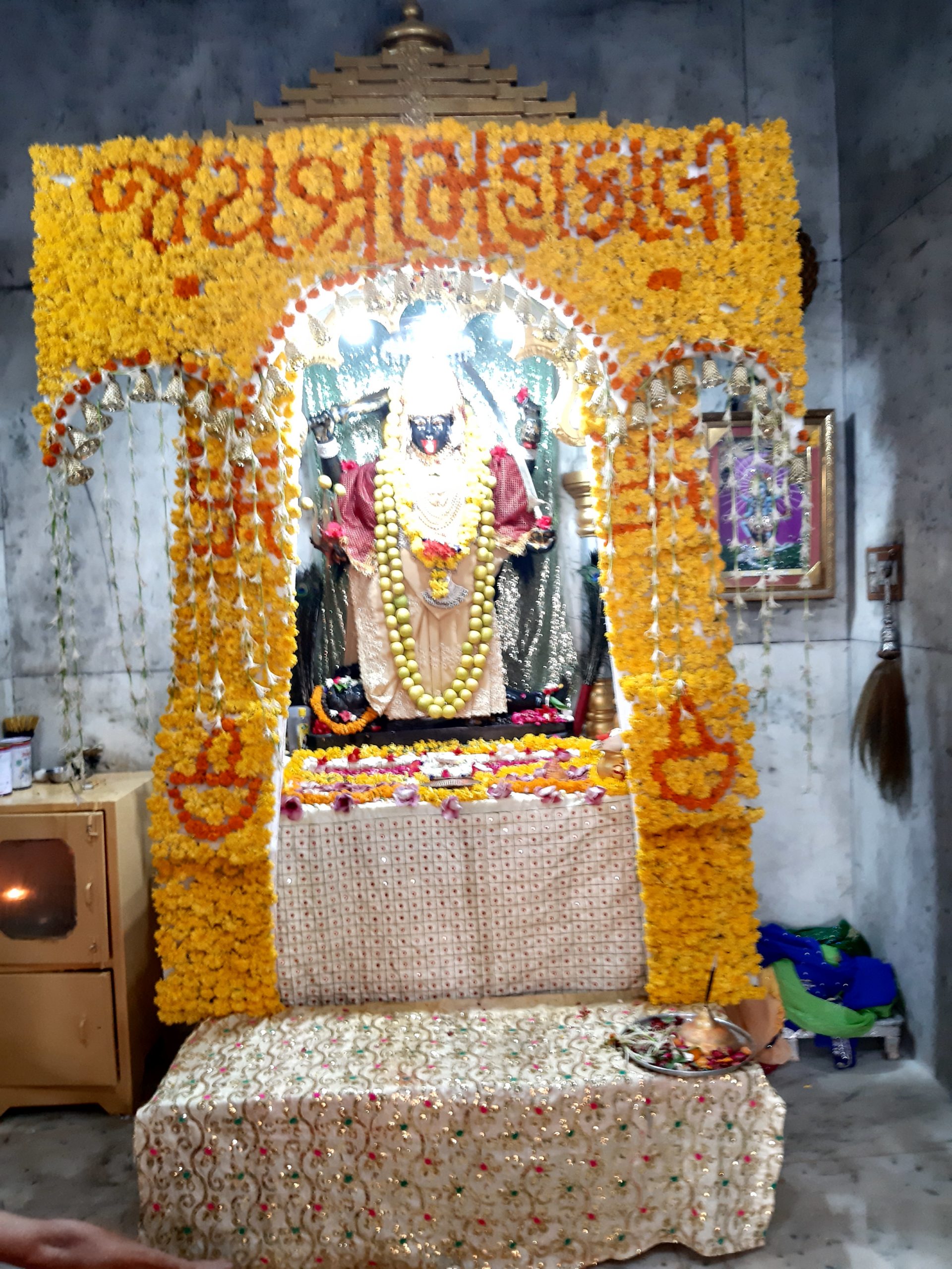 વડાલીના મહાકાળી મંદિરનો રજત જયંતિ મહોત્સવ ધામધૂમથી શરૂ, ભક્તોનું ઘોડાપુર ઉમટ્યું