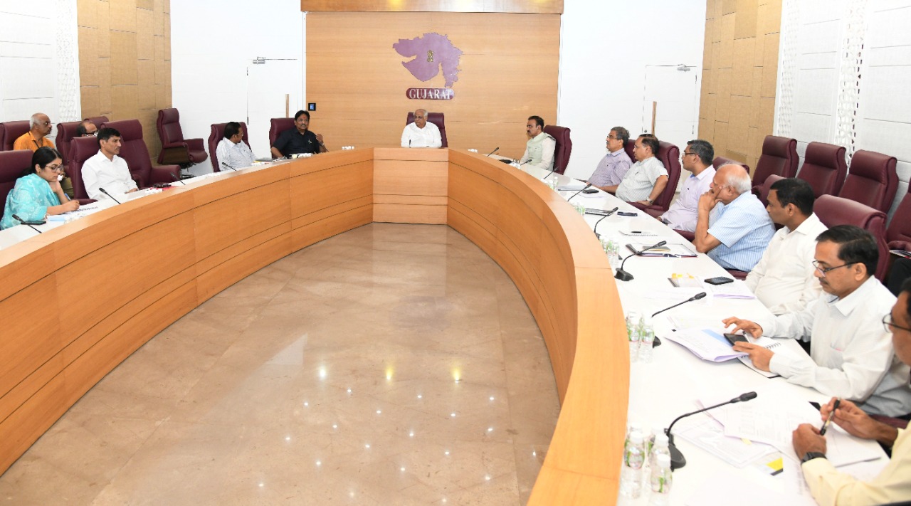રાજ્યના જળાશયોની પ્રવર્તમાન સ્થિતિની સર્વગ્રાહી સમીક્ષા માટે બેઠક&hellip;