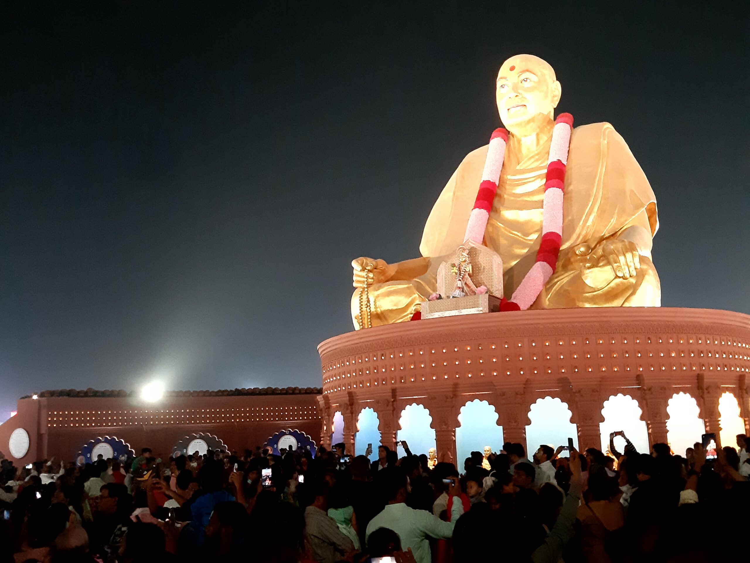 Live: પ્રમુખસ્વામી નગર નો ભવ્ય સમાપન કાર્યક્રમ આજે,&hellip;