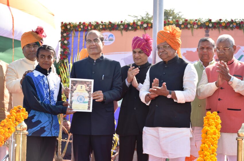 સાબરકાંઠામાં વડાલી ખાતે ૭૪માં પ્રજાસત્તાક પર્વની ભવ્ય ઉજવણી કરાઇ  