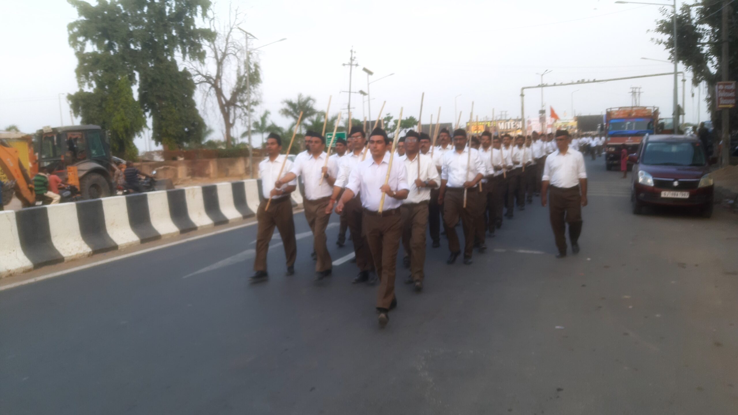 RSS- હિંમતનગરનું પથ સંચલન ઉત્સાહના માહોલમાં સંપન્ન થયું