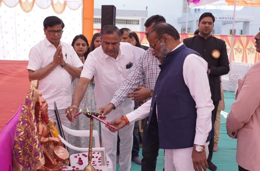 ગોઠવા ગામે અંબિકા એજ્યુકેશન ટ્રસ્ટ – મધર ટેરેસા કોલેજ ઓફ નર્સિંગ યાદગાર કાર્યક્રમ યોજાયો