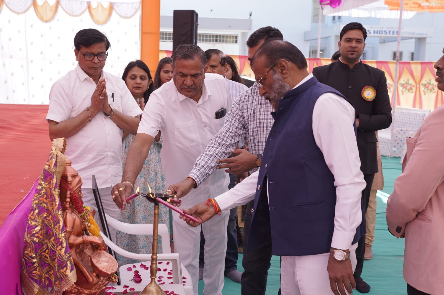 ગોઠવા ગામે અંબિકા એજ્યુકેશન ટ્રસ્ટ – મધર ટેરેસા&hellip;