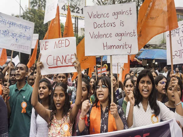 Kolkata doctor rape and murder: आखिर रेप को रोका कैसे जाए, केवल सख्त कानून से संभव है या कुछ और भी करना होगा!
