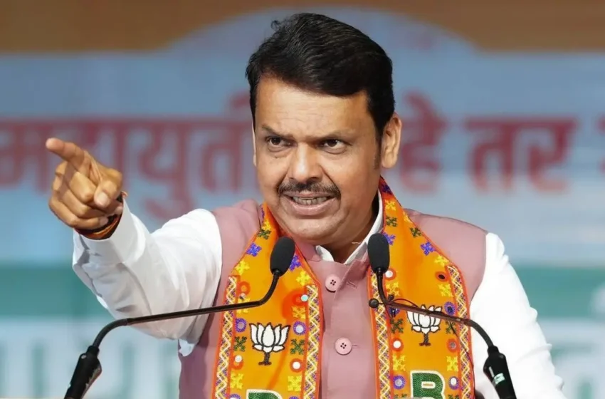 महाराष्ट्र (Maharashtra) सरकार ने बीजेपी(BJP) के विरोध के कारण वक्फ बोर्ड के लिए 10 करोड़ रुपये के फंड ट्रांसफर प्रस्ताव को वापस लिया