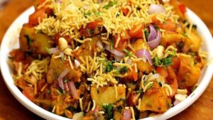 Prayagraj famous foods : स्पेशल चाट 