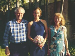 Who all are there in Ellyse perry family?