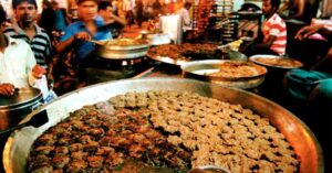Lucknow Famous Food : नवाबों के शहर की शाही स्वाद यात्रा