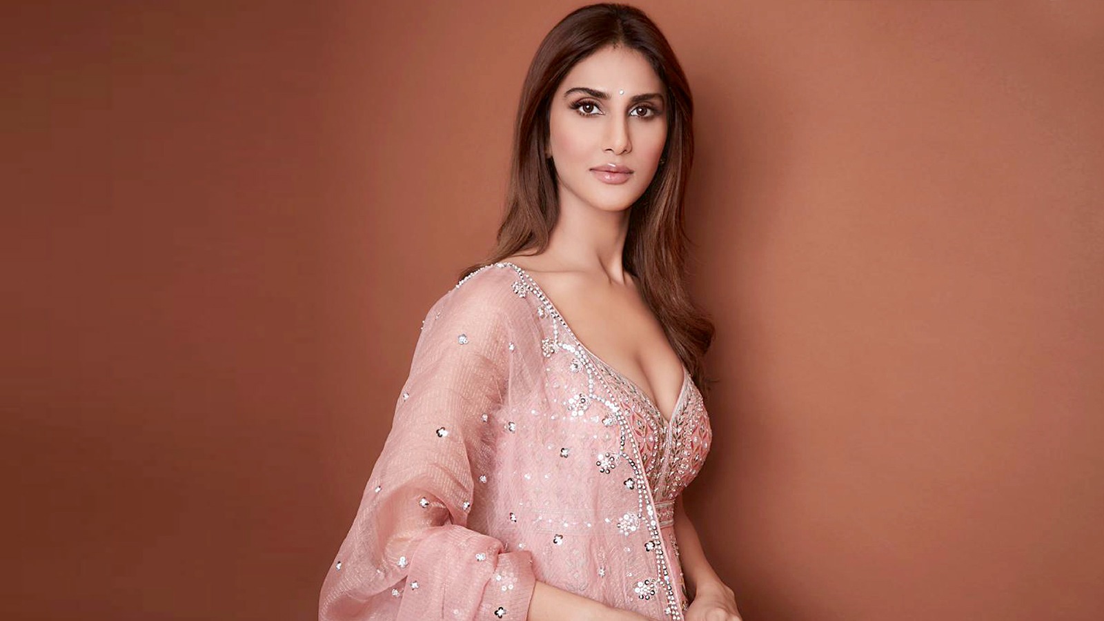 Vaani Kapoor: Gleaming in the Light of Bollywood,&hellip;