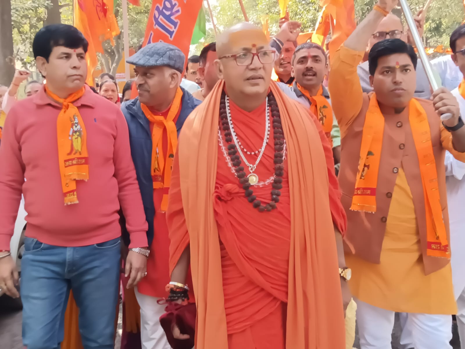 Noida Hindu Sammelan: सेक्टर-82 में भव्य हिंदू सम्मेलन का आयोजन, सनातन एकता और गौ रक्षा पर दिया गया जोर